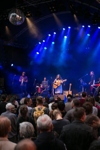 Rupa and the april fishes 2560